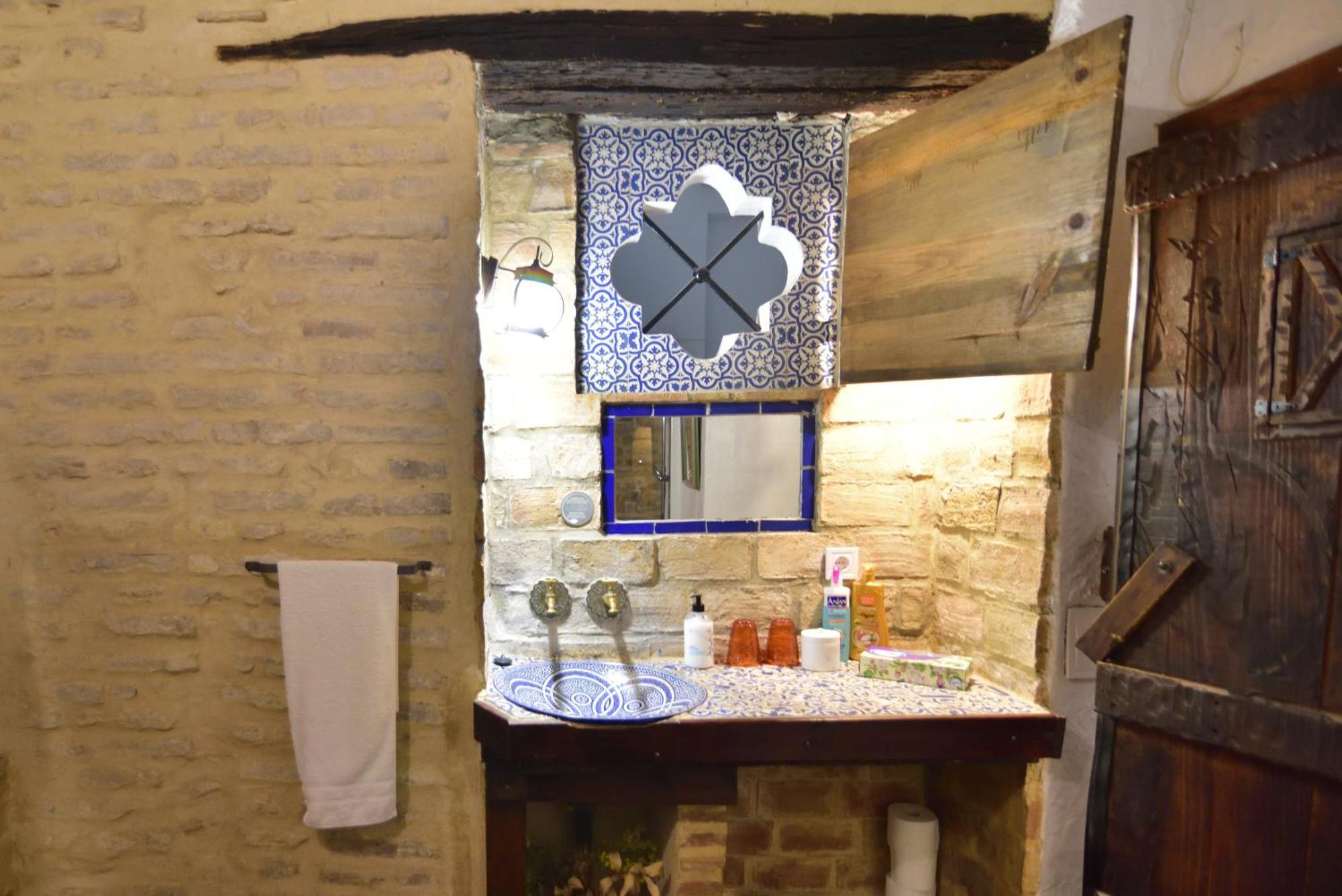 Suite Dona Ines Barrio Santacruz Σεβίλλη Εξωτερικό φωτογραφία